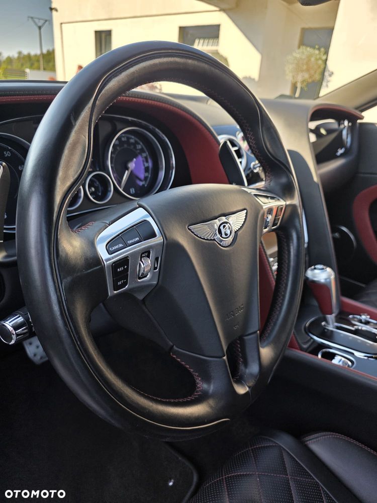 Bentley Continental GT - 22