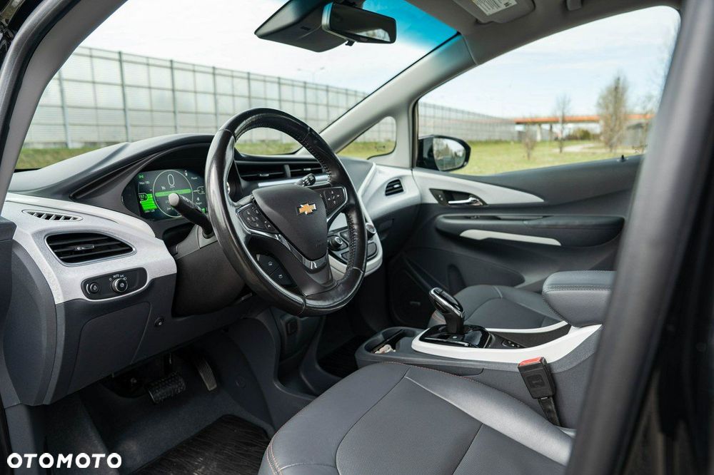 Chevrolet Bolt - 16