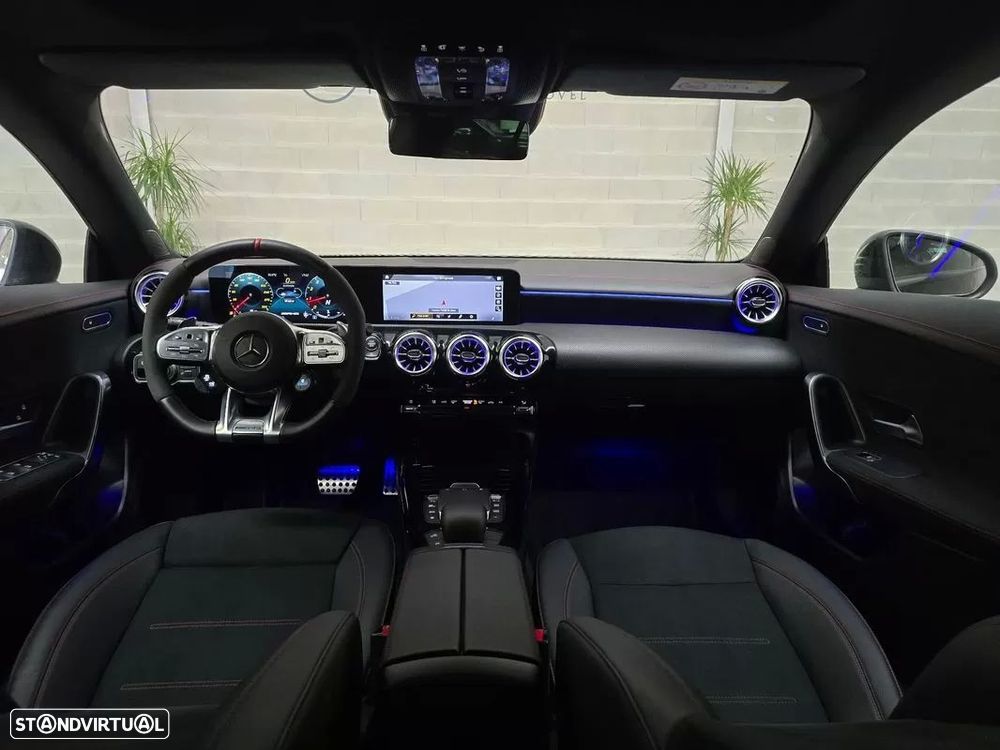 Mercedes-Benz CLA 45 AMG S Shooting Brake 4Matic+ - 13