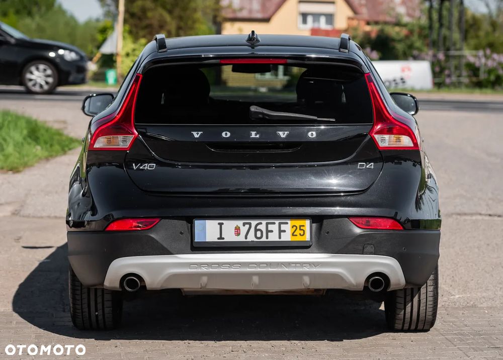 Volvo V40 Cross Country D4 Summum - 11
