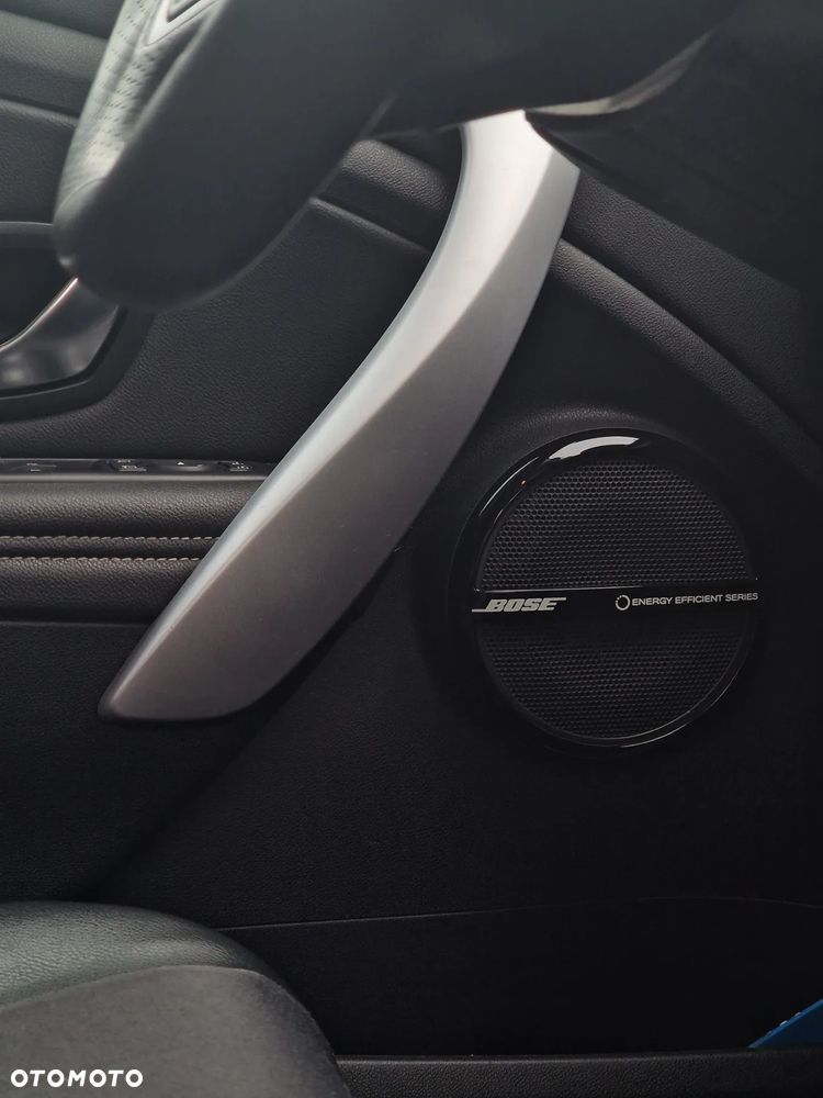 Renault Megane TCe 130 BOSE Edition - 4