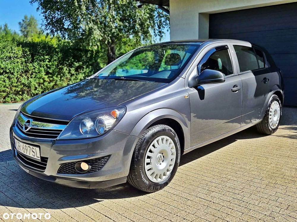 Opel Astra 1.7 CDTI Enjoy - 18