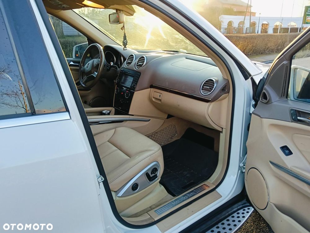 Mercedes-Benz GL - 7
