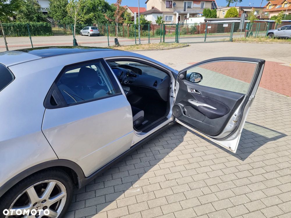 Honda Civic 1.8 Executive - 10