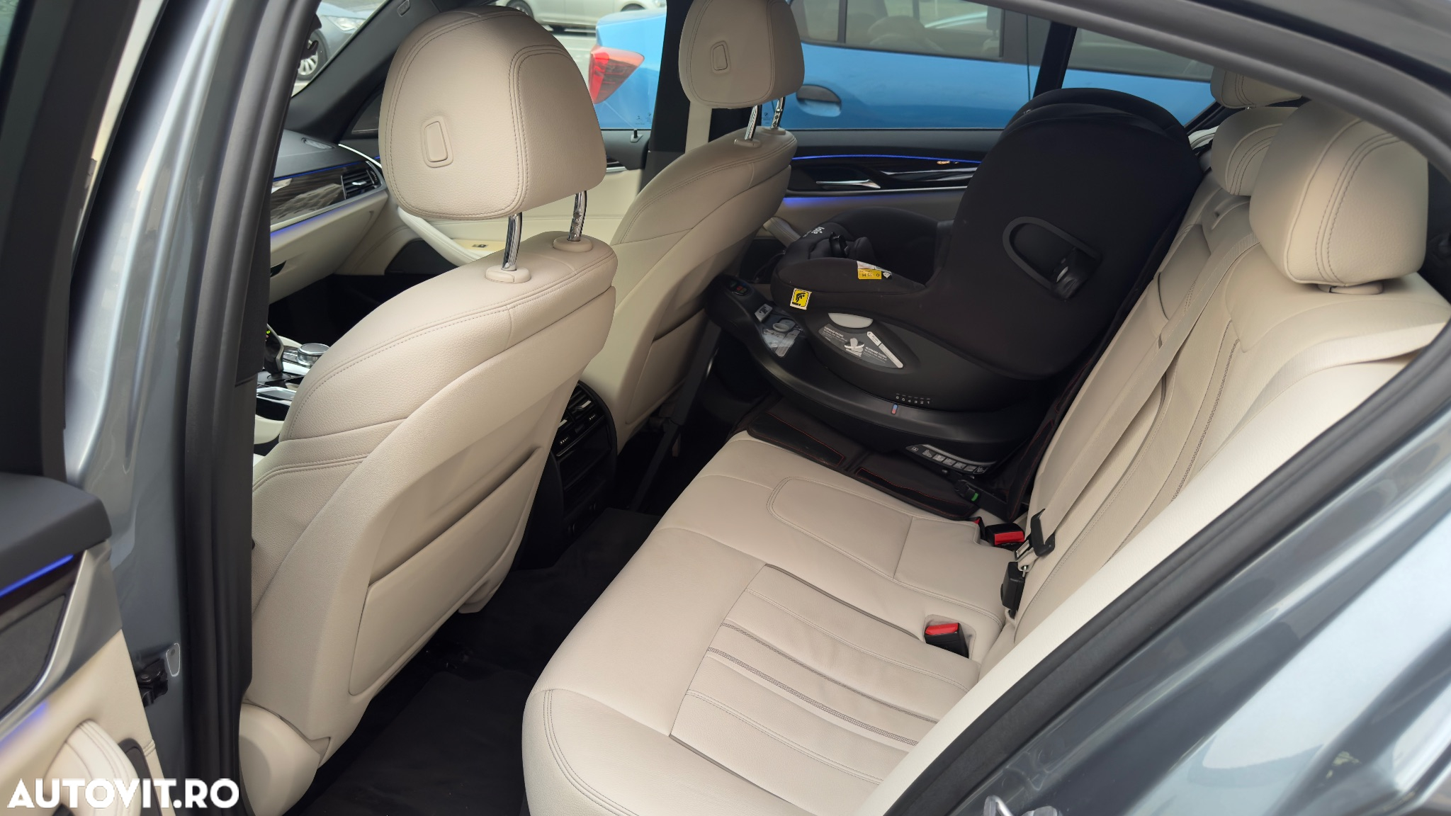 BMW Seria 5 520d AT - 12
