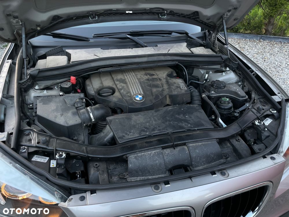 BMW X1 sDrive20d - 38