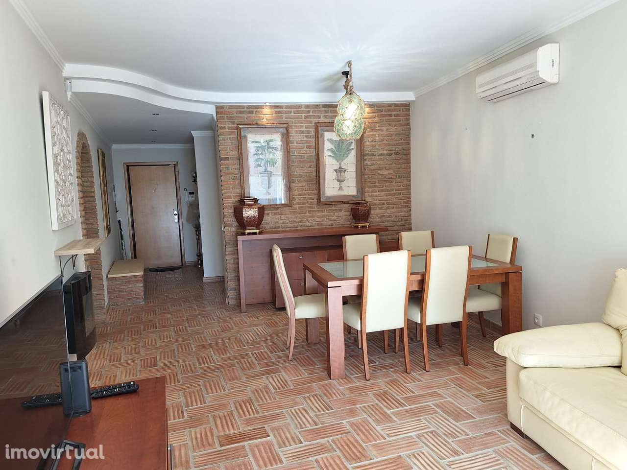 T2 com piscina, garagem e varanda em Portimão - Grande imagem: 3/12