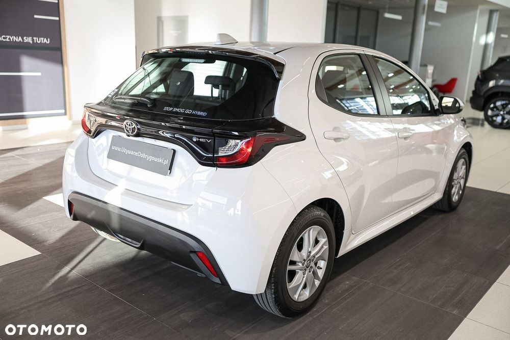 Toyota Yaris - 10