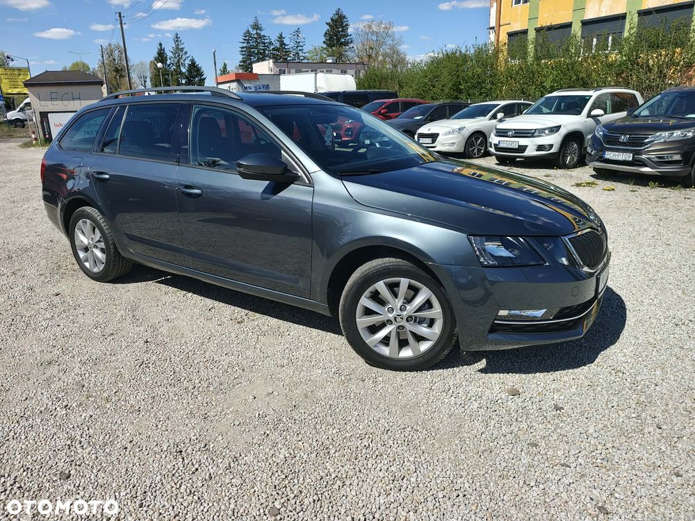 Skoda Octavia 2.0 TDI DSG Style - 3