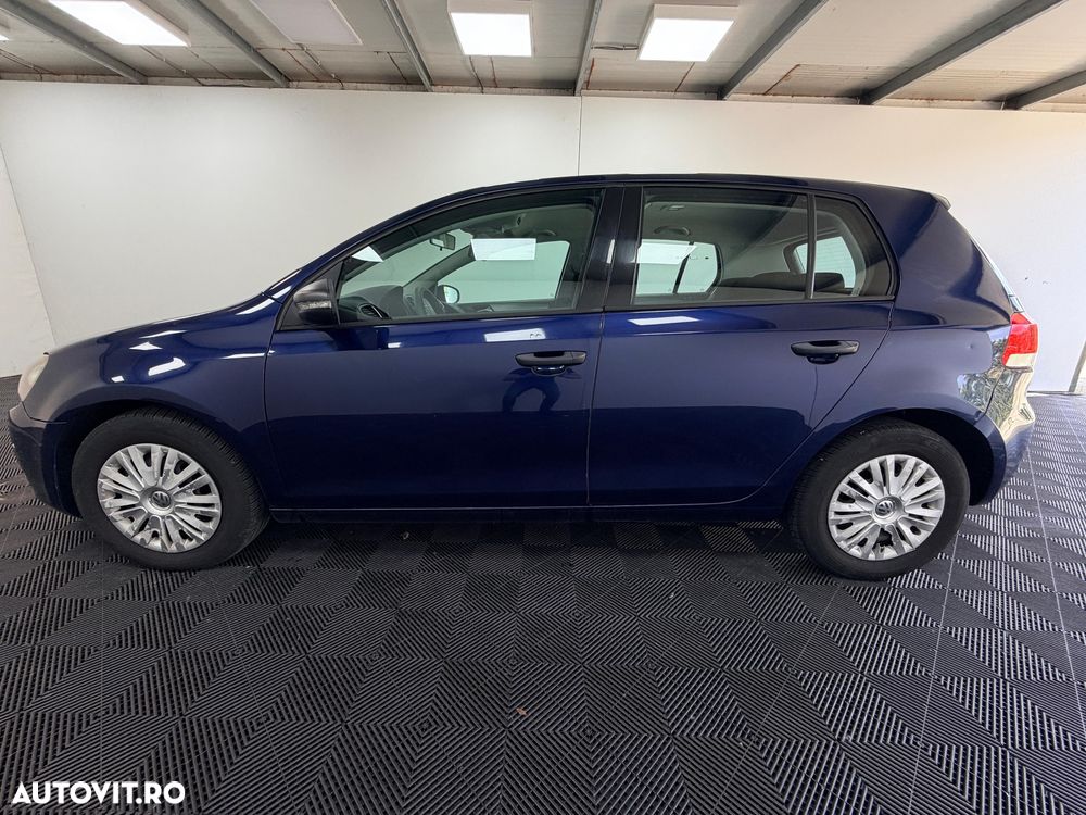 Volkswagen Golf 1.6 TDI DPF Trendline - 17