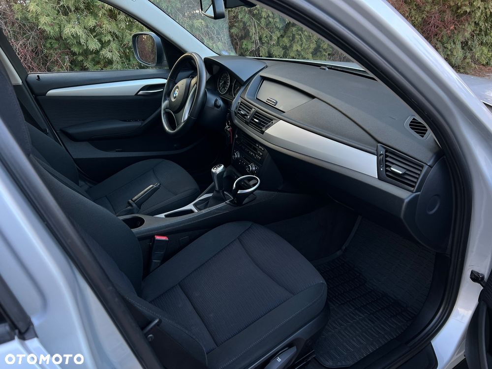 BMW X1 xDrive18d xLine - 6