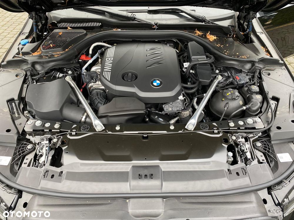 BMW Seria 5 520d M Sport sport - 26