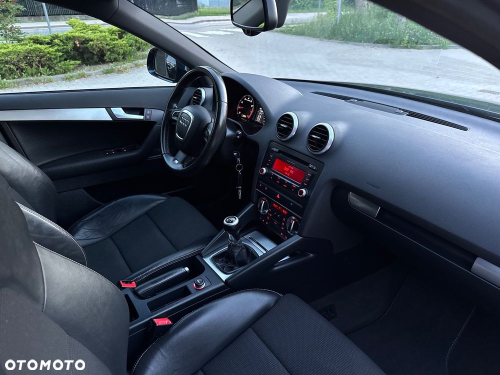Audi A3 Sportback 1.8 TFSI S line Sportpaket Plus - 7