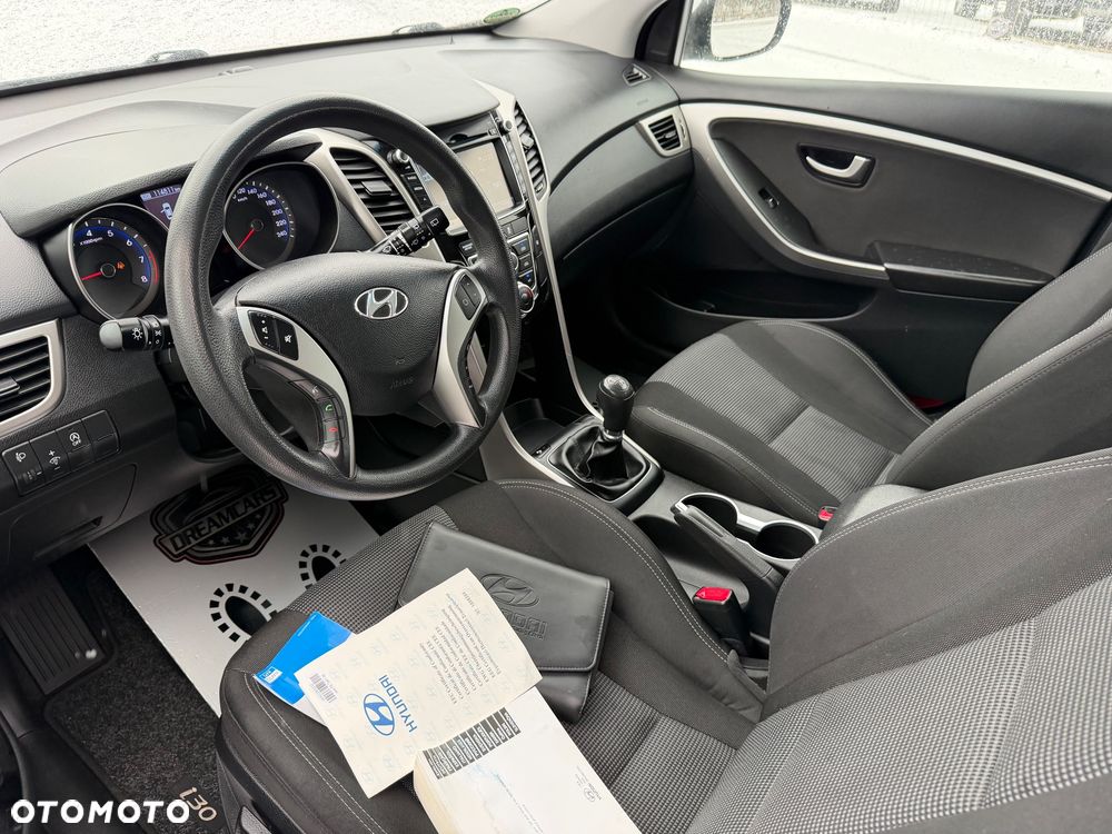 Hyundai i30 - 32