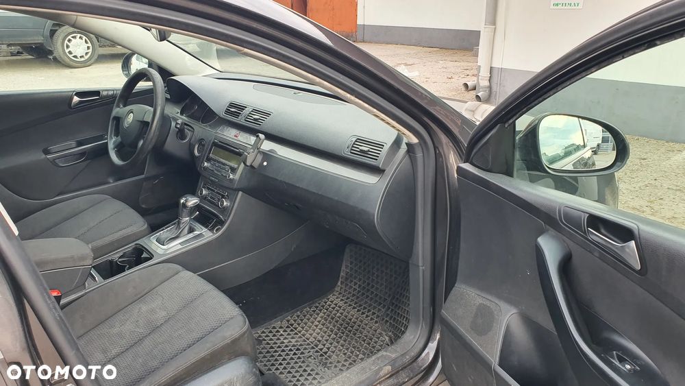 Volkswagen Passat 2.0 TDI Comfortline Optimum DSG - 8