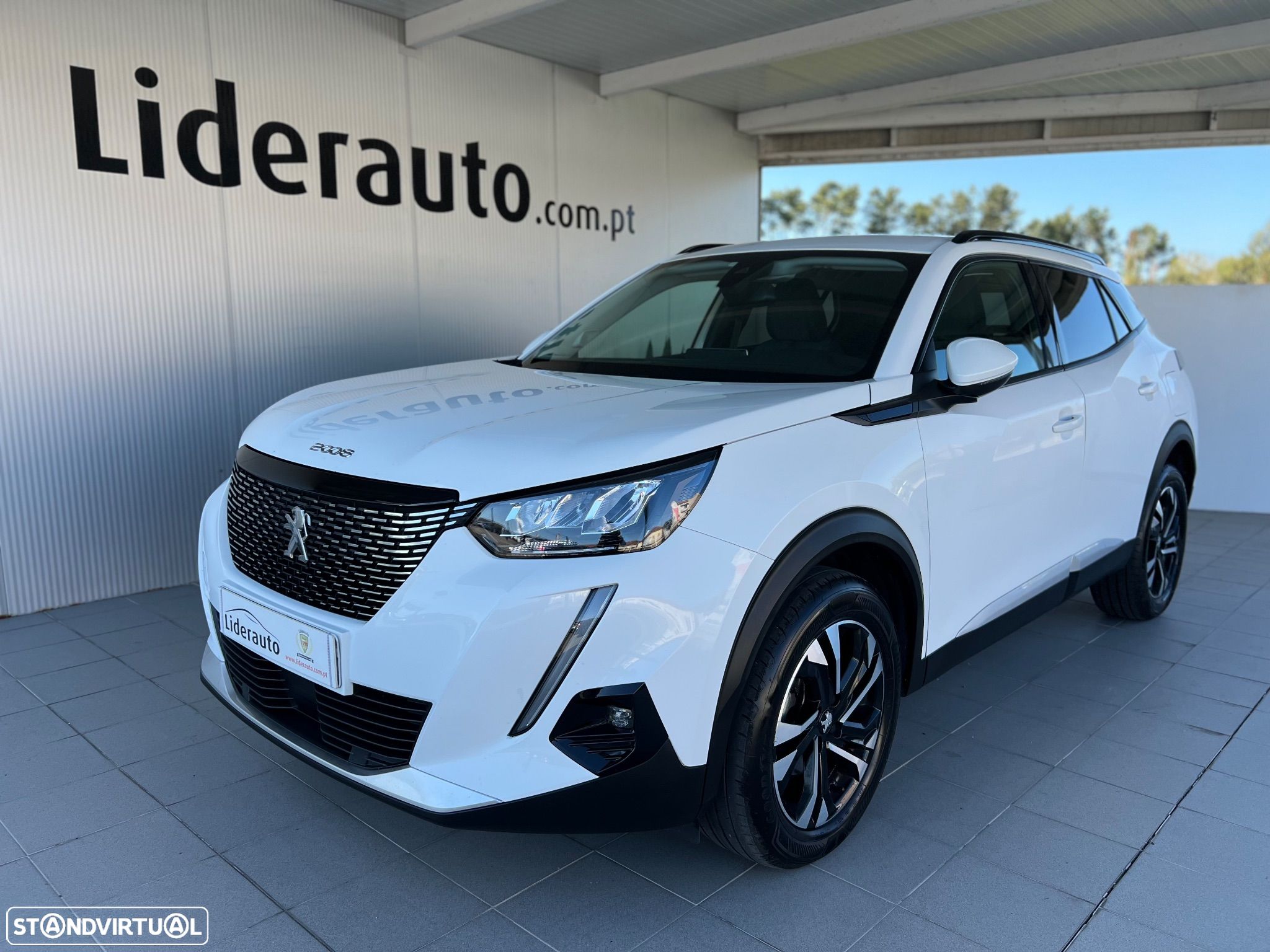 Peugeot 2008 1.5 BlueHDi Allure Pack - 1