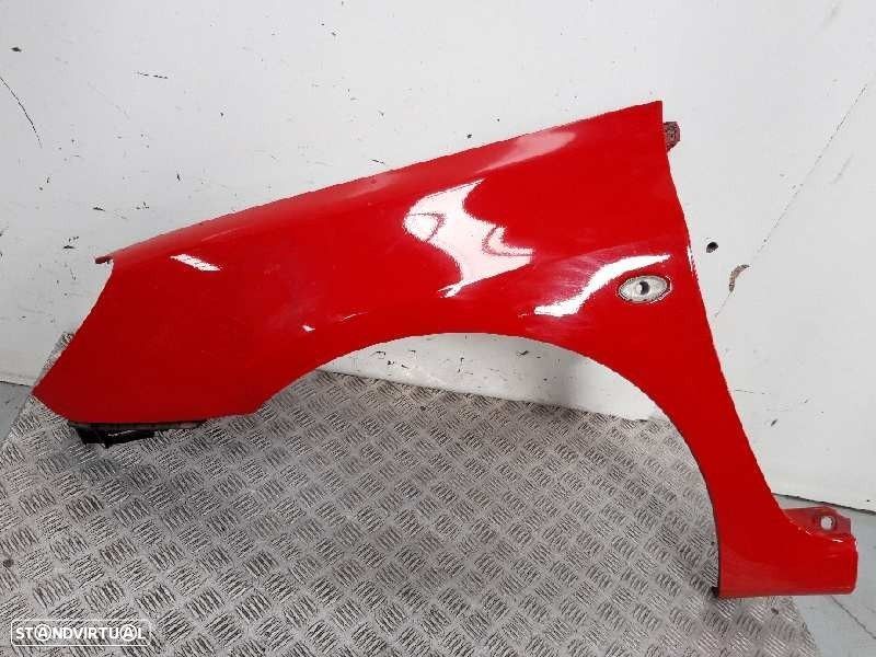 GUARDA-LAMAS FRONTAL ESQUERDO PEUGEOT 307 CC 2005 - - 2
