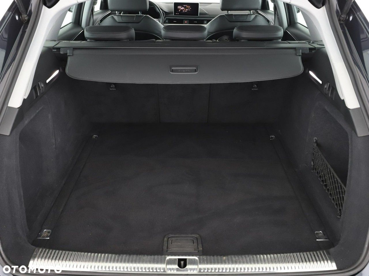 Audi A4 2.0 TDI Design - 16
