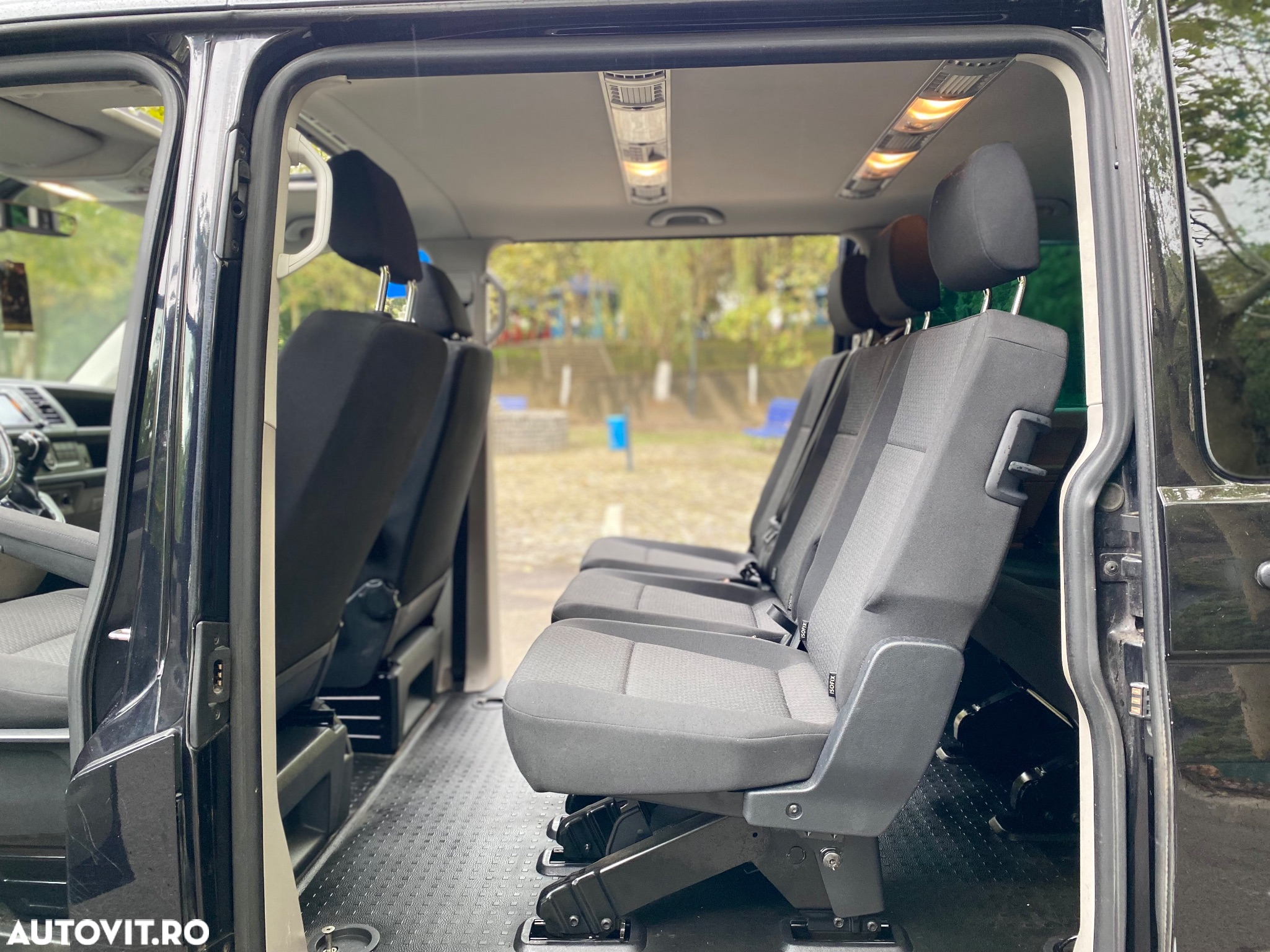 Volkswagen Transporter Caravelle DSG Kurz 4MOTION Highline - 4