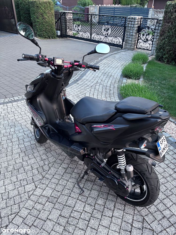 Yamaha Aerox - 3