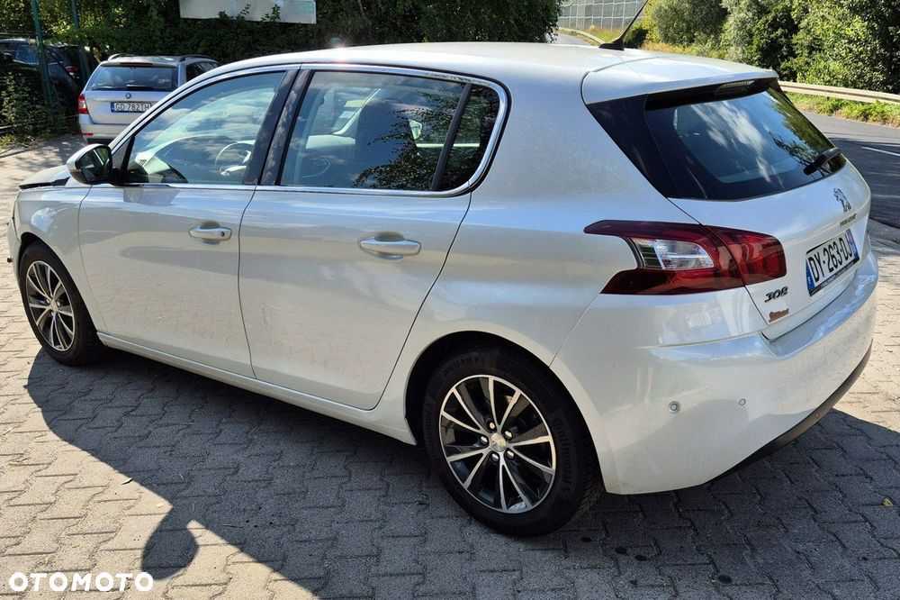 Peugeot 308 BlueHDi FAP 150 EAT6 Stop & Start Allure - 3