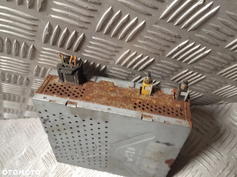 MERCEDES W220 KLASA S WZMACNIACZ TUNER DZWIĘKU BACKER A2208701789 - 3