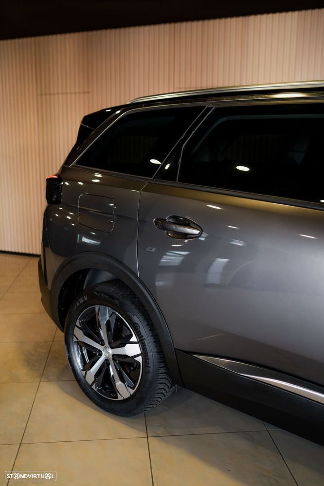 Peugeot 5008 BlueHDI 130 EAT8 Allure - 11