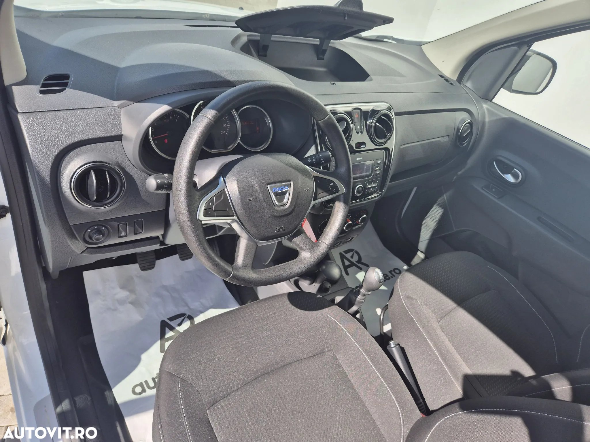 Dacia Lodgy 1.5 Blue dCi Laureate - 9