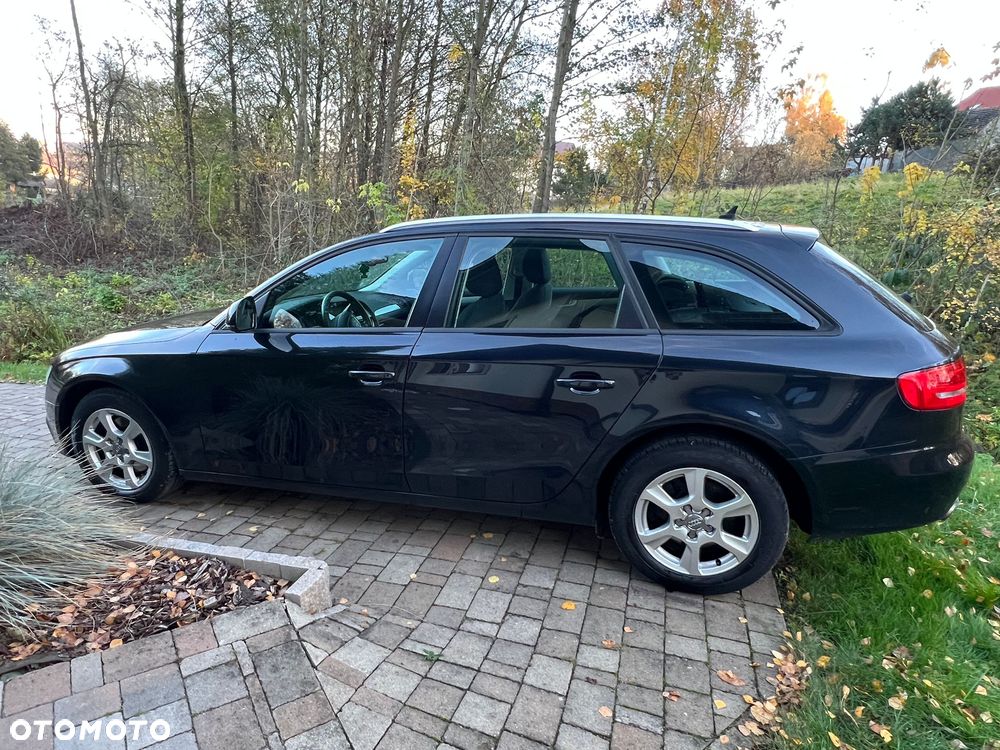 Audi A4 Avant - 8