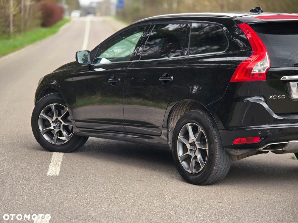 Volvo XC 60 D4 Drive-E Ocean Race - 39