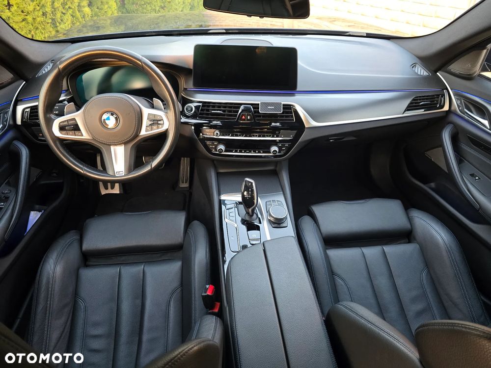 BMW Seria 5 520d Efficient Dynamics M Sport sport - 24