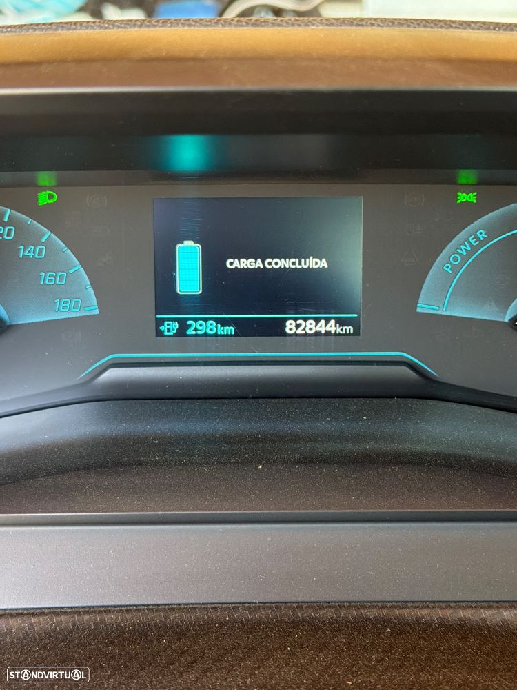 Peugeot e-208 - 15