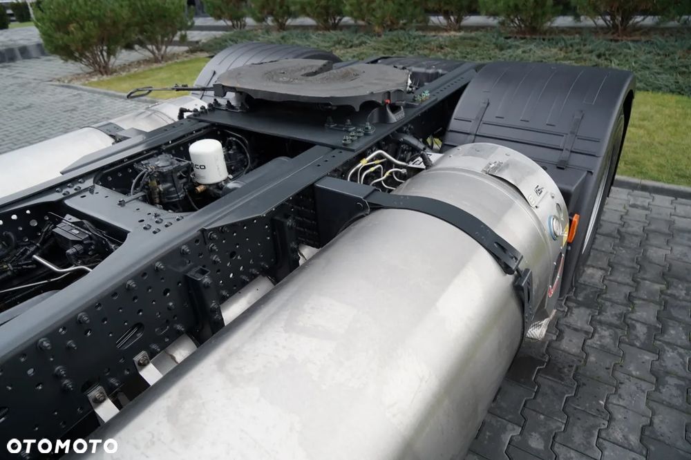 Iveco S-WAY / 460 / RETARDER / LNG - 12