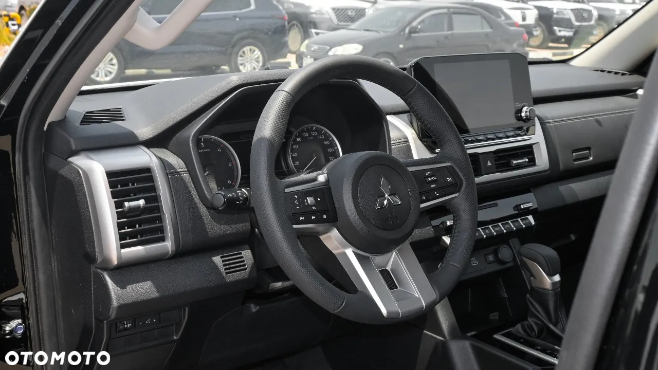Mitsubishi L200 - 31