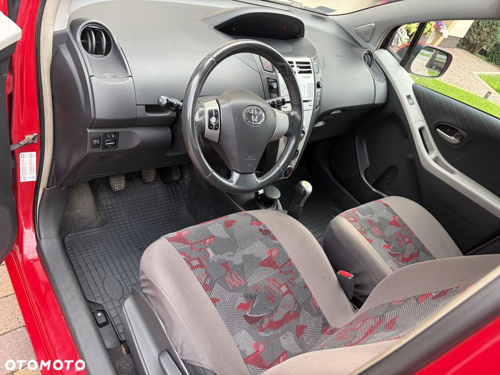 Toyota Yaris 1.3 Luna A/C - 7