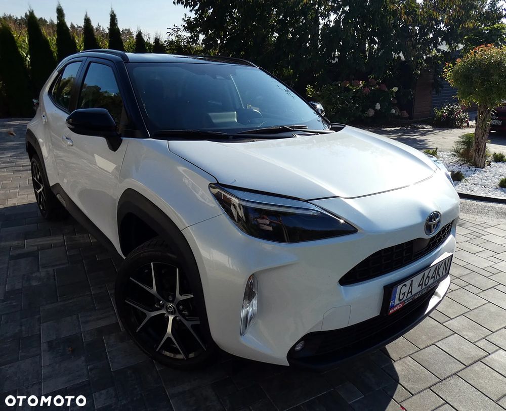 Toyota Yaris Cross Hybrid 1.5 Comfort 4x4 - 24