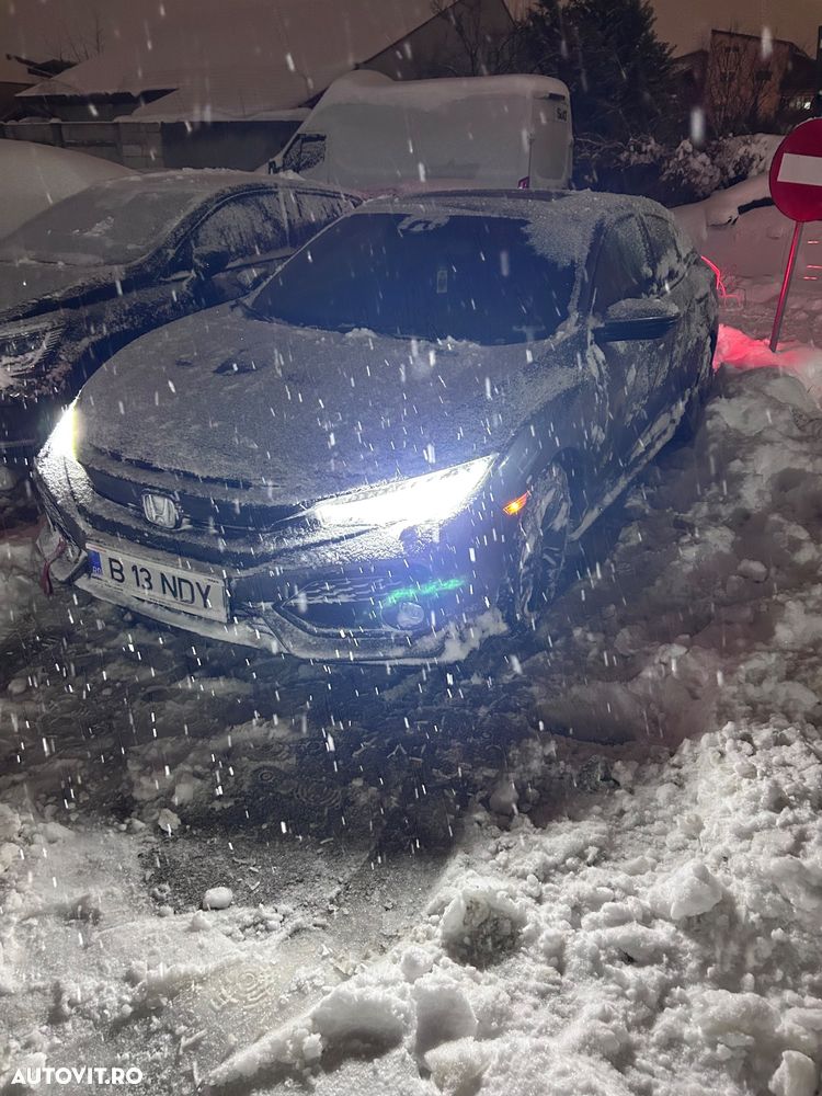 Honda Civic 1.5 VTEC Turbo Sport Plus - 9