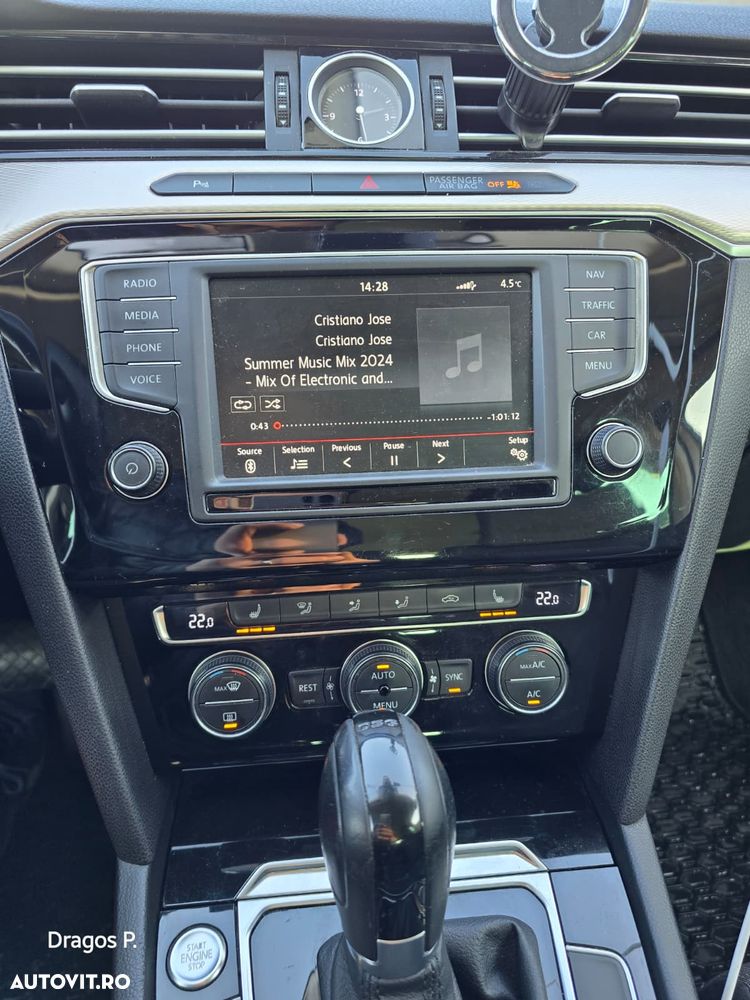 Volkswagen Passat 2.0 TDI DSG Comfortline - 6