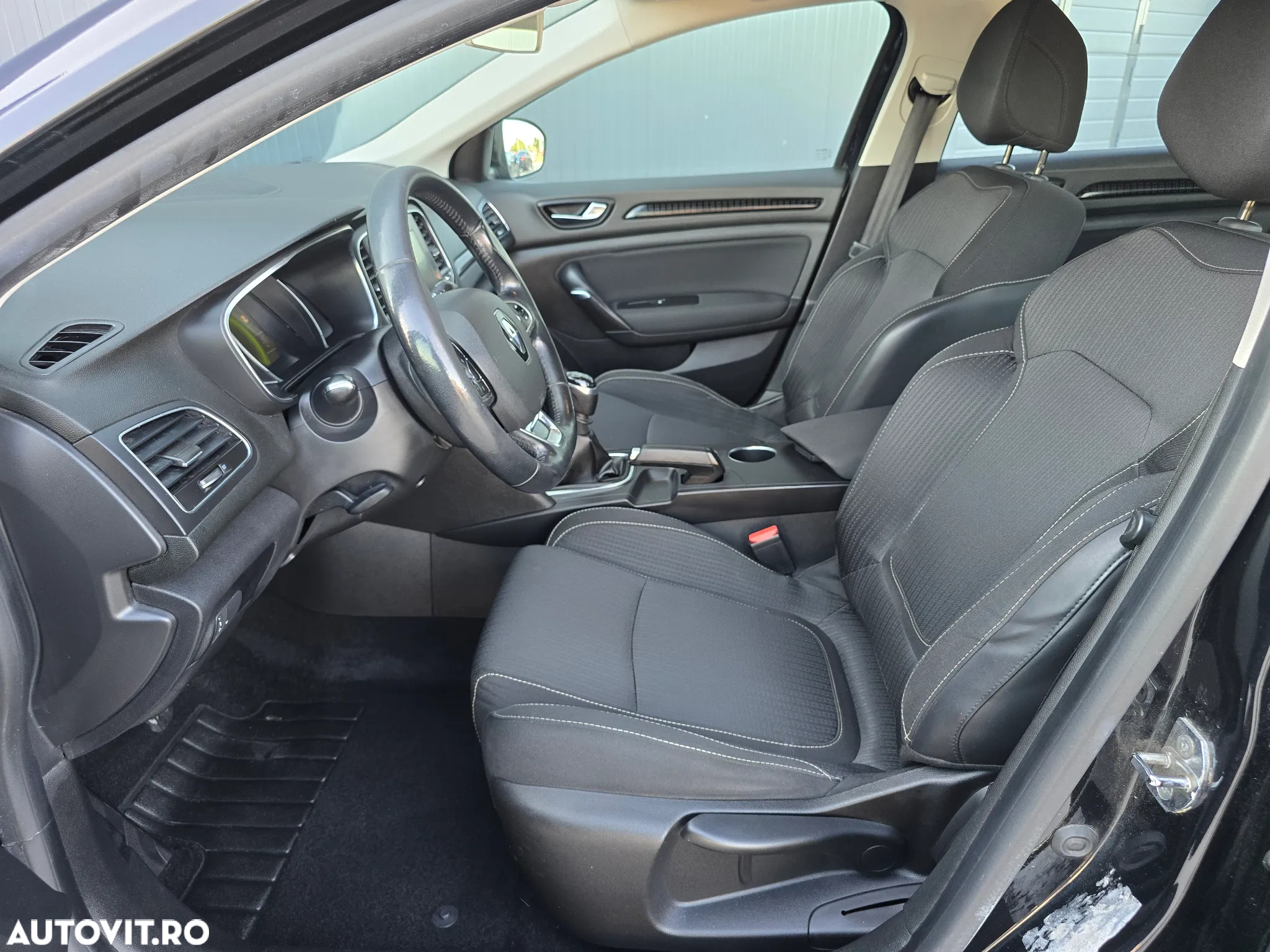 Renault Megane ENERGY dCi Zen - 10