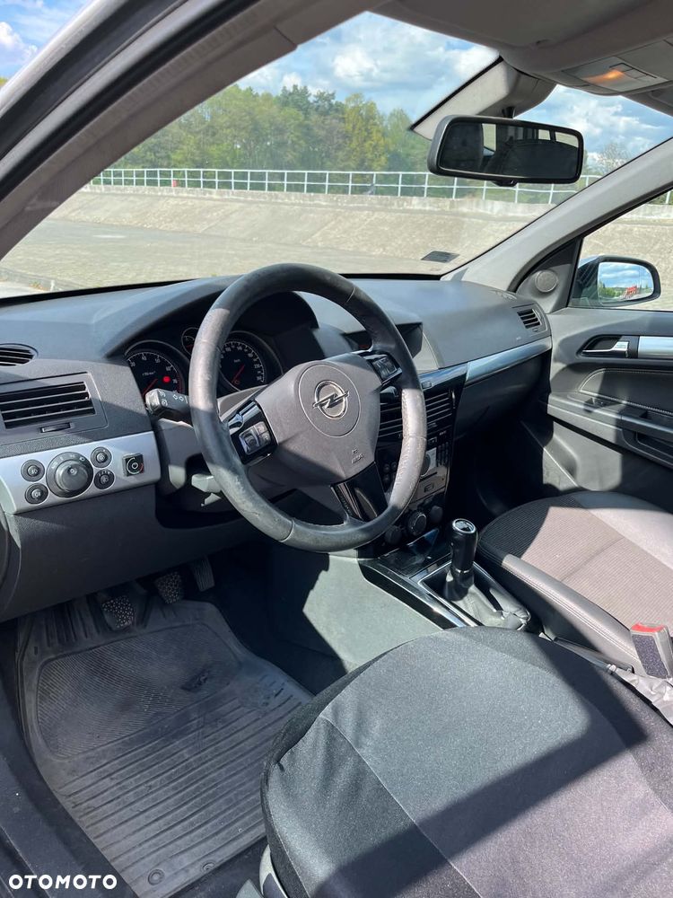 Opel Astra 1.6 - 10