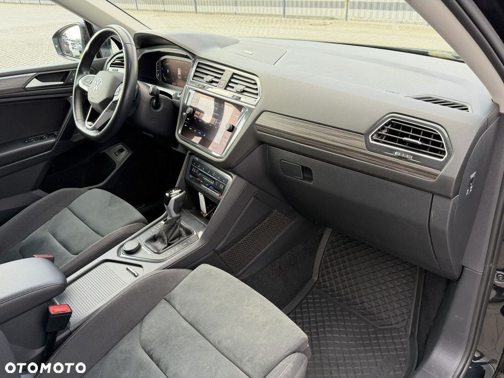 Volkswagen Tiguan Allspace 2.0 TDI 4Mot Elegance DSG - 22