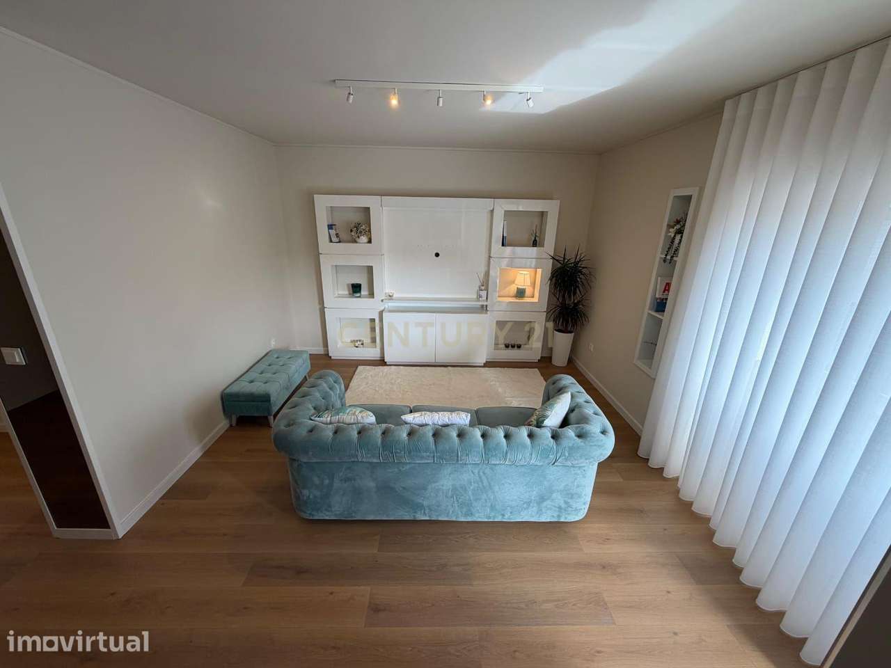 Oportunidade Única no Coração de Vila do Conde | T3 Totalmente Remodel - Grande imagem: 5/42