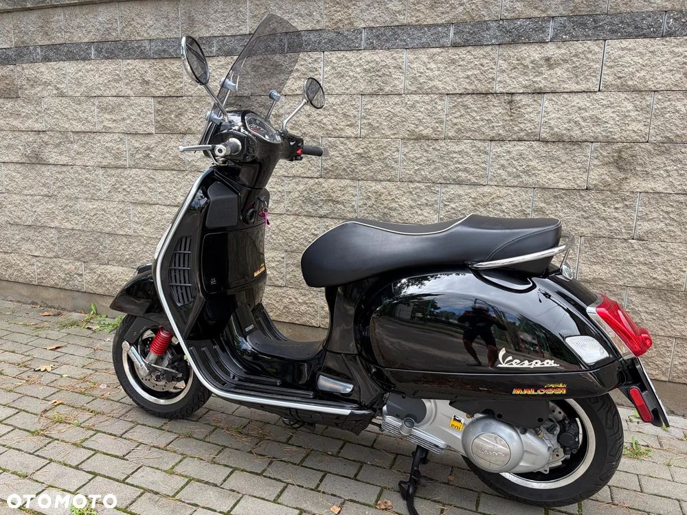 Vespa GTS - 2