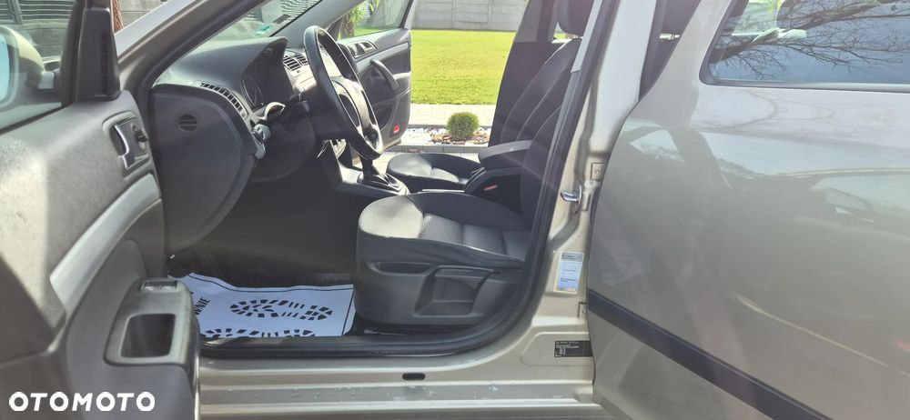 Skoda Octavia 1.6 Active - 18