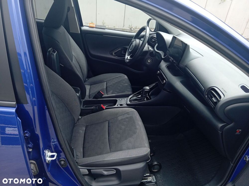 Toyota Yaris - 10