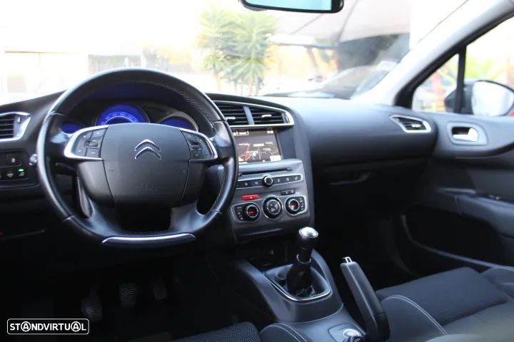 Citroën C4 1.6 BlueHDi Live - 29