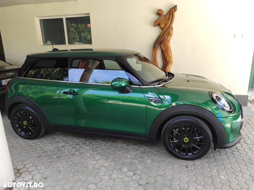 Mini Cooper SE Standard - 2