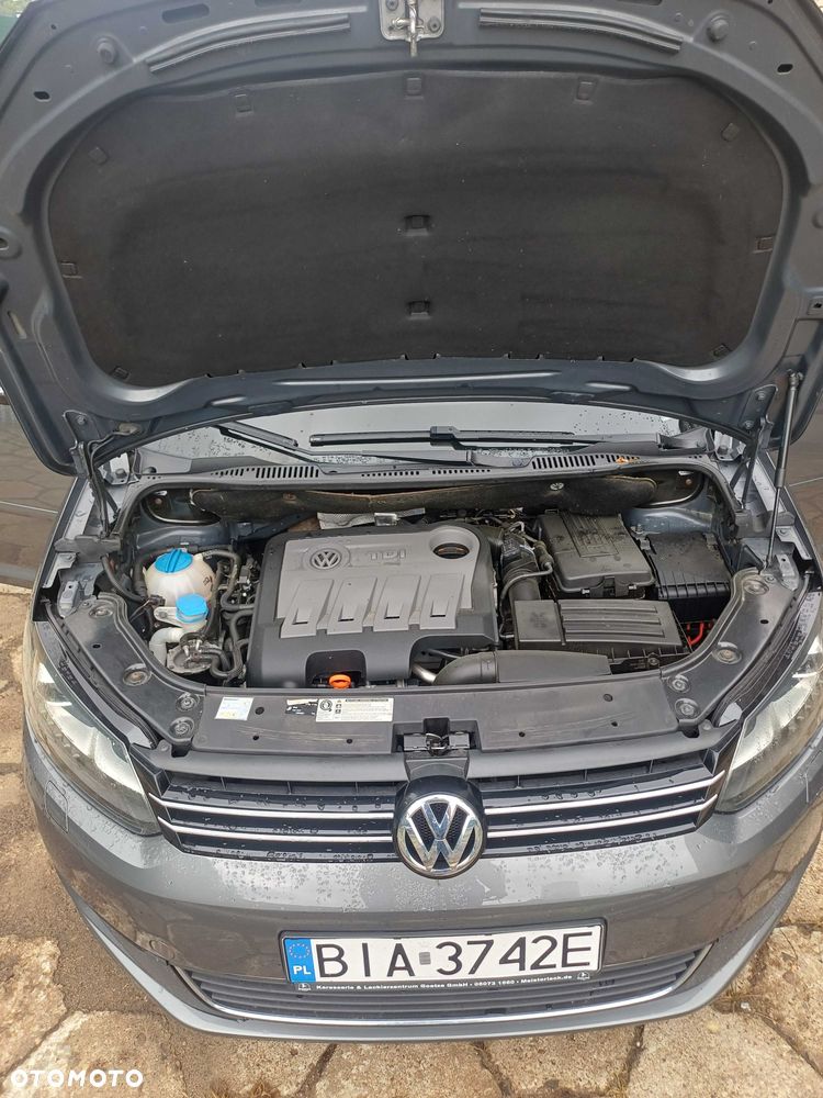 Volkswagen Touran - 8
