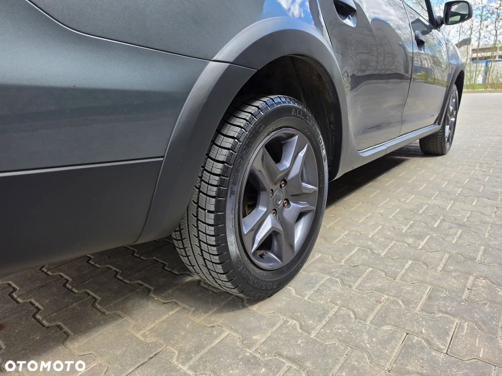 Dacia Logan TCe 90 S&S Stepway Celebration - 9