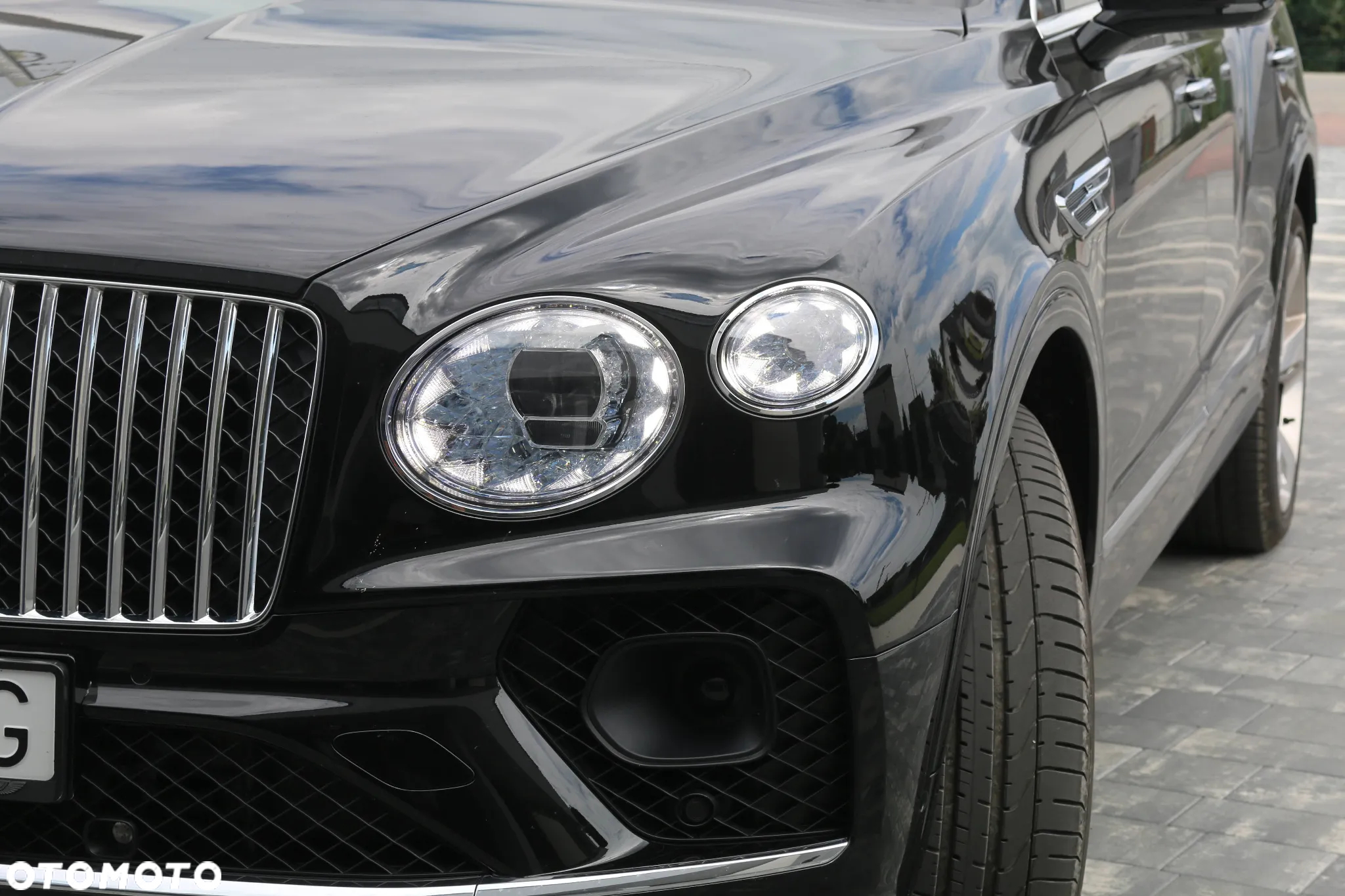 Bentley Bentayga - 24